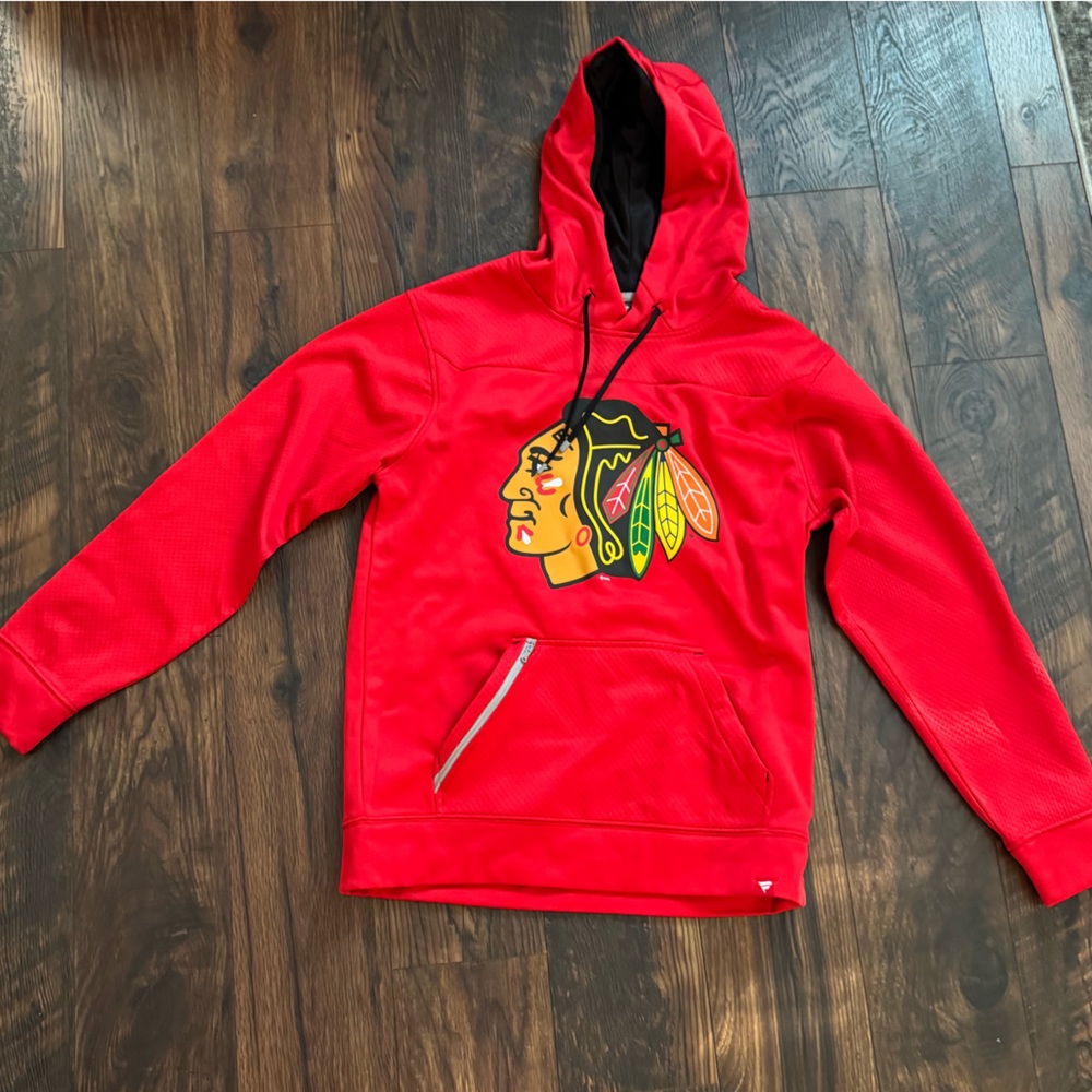 Chicago Blackhawks Hoodie Adult Medium Defender Red Pullover Sweatshirt Hockey